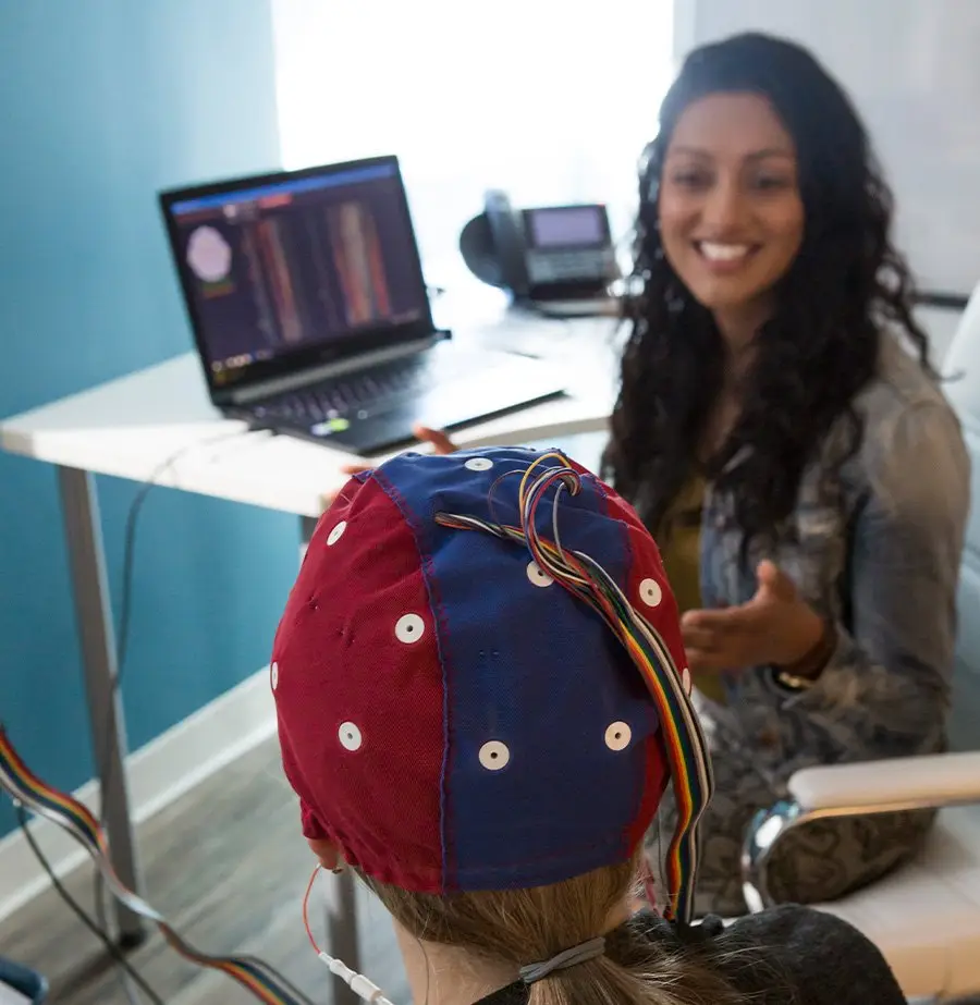 Children psychologist neurotherapy brain session